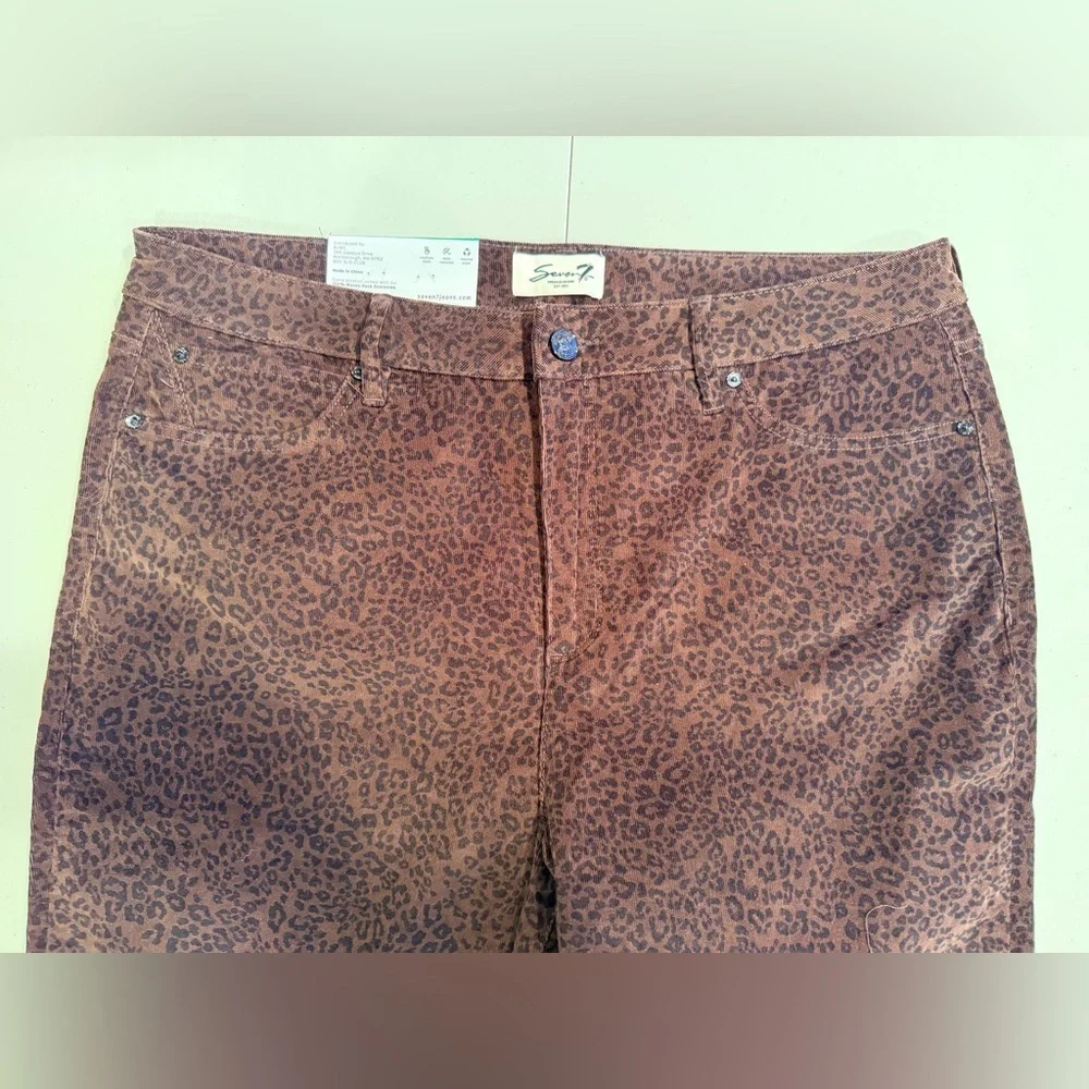 Seven7 | ladies leopard high rise skinny corduroy pants. Size: 18